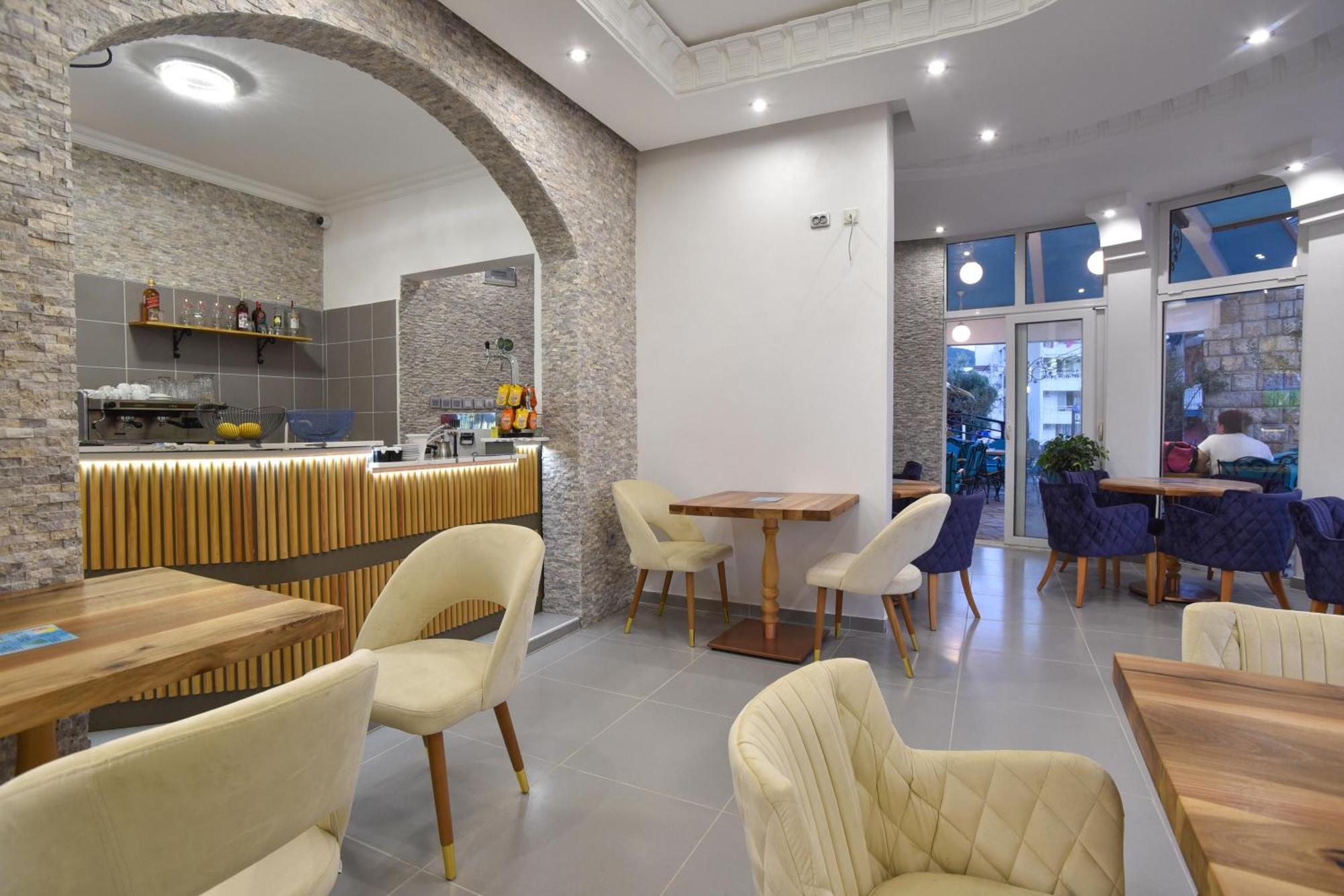 Hotel Galeb Canj Exterior photo